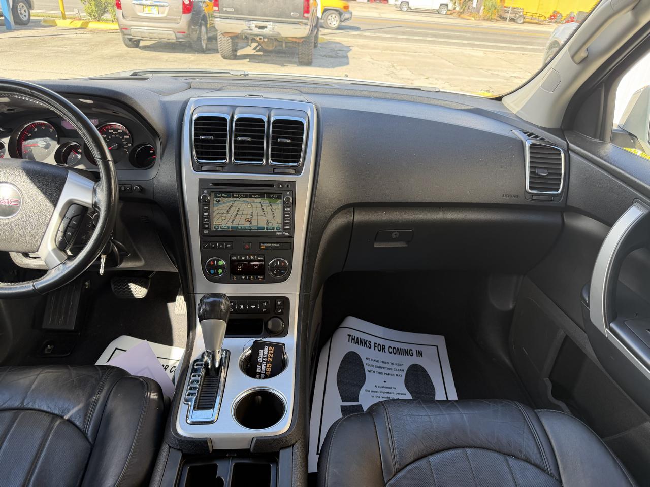 GMC Acadia photo 17