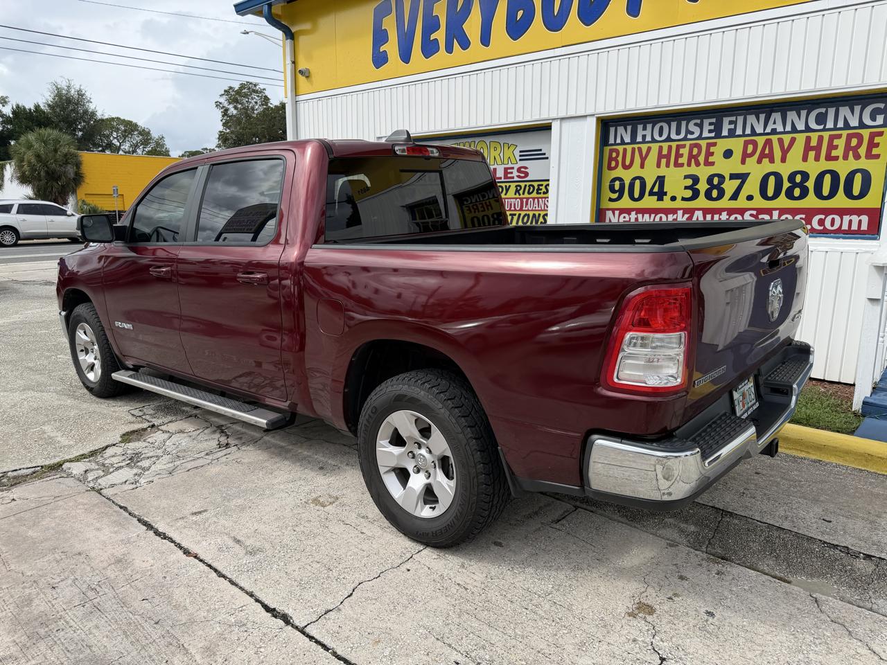 RAM 1500 Big Horn Crew Cab SWB 4WD 2022