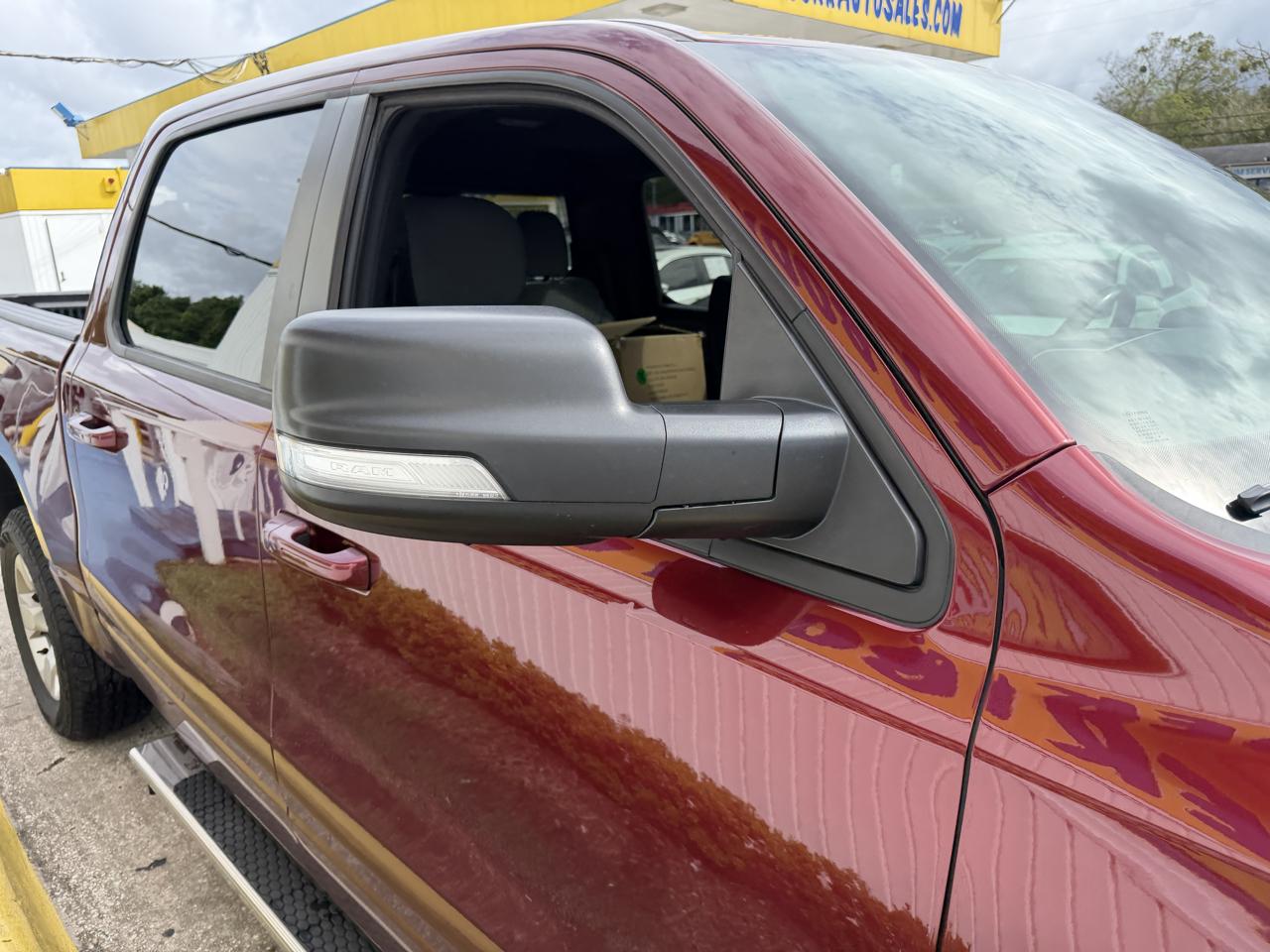 RAM 1500 Big Horn Crew Cab SWB 4WD 2022