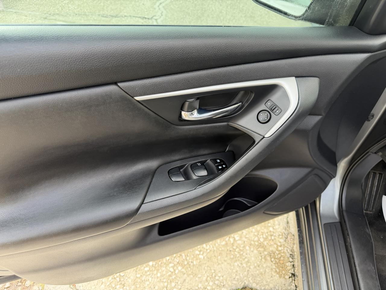 Nissan Altima 2.5 SV 2018
