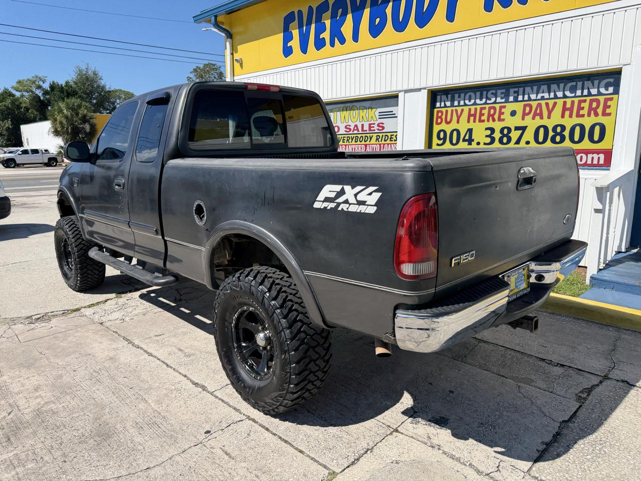 Ford F-150 Lariat SuperCab Long Bed 4WD 2002