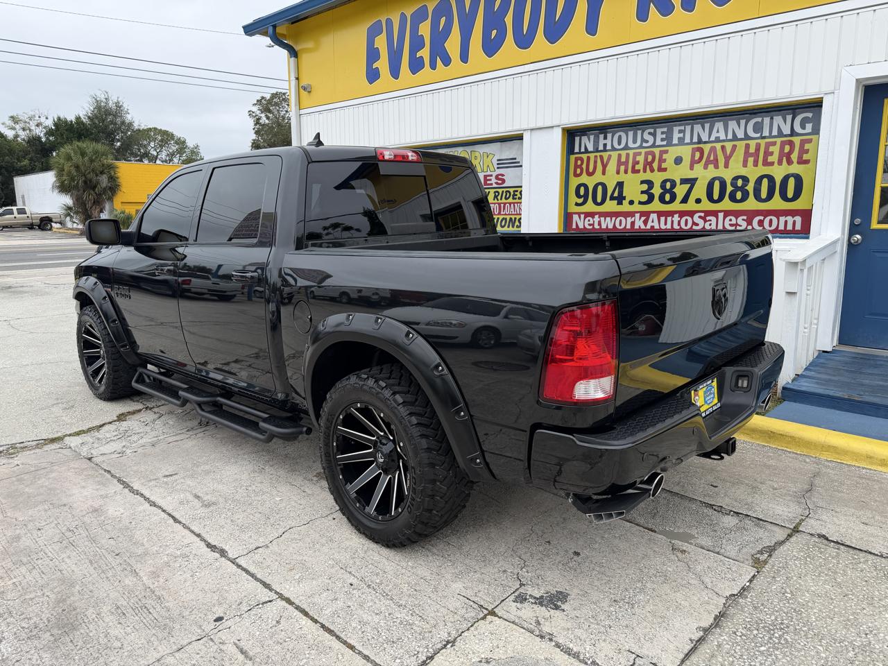 RAM 1500 SLT Crew Cab SWB 2WD 2018