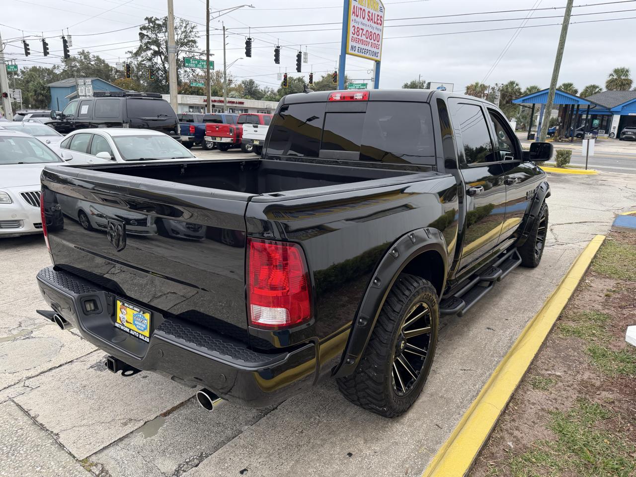 RAM 1500 SLT Crew Cab SWB 2WD 2018