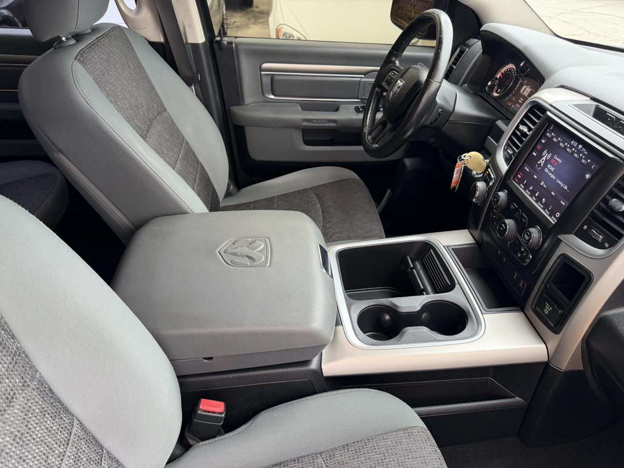 RAM 1500 SLT Crew Cab SWB 2WD 2018