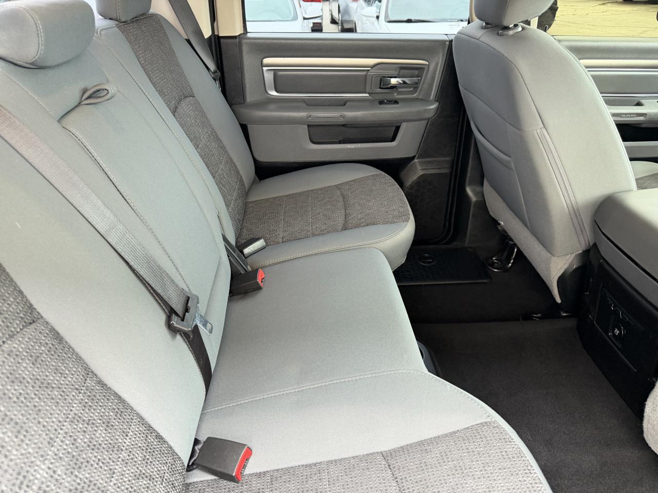 RAM 1500 SLT Crew Cab SWB 2WD 2018