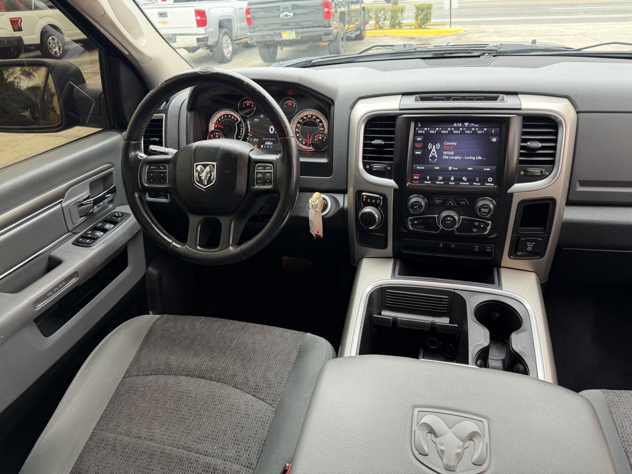 RAM 1500 SLT Crew Cab SWB 2WD 2018