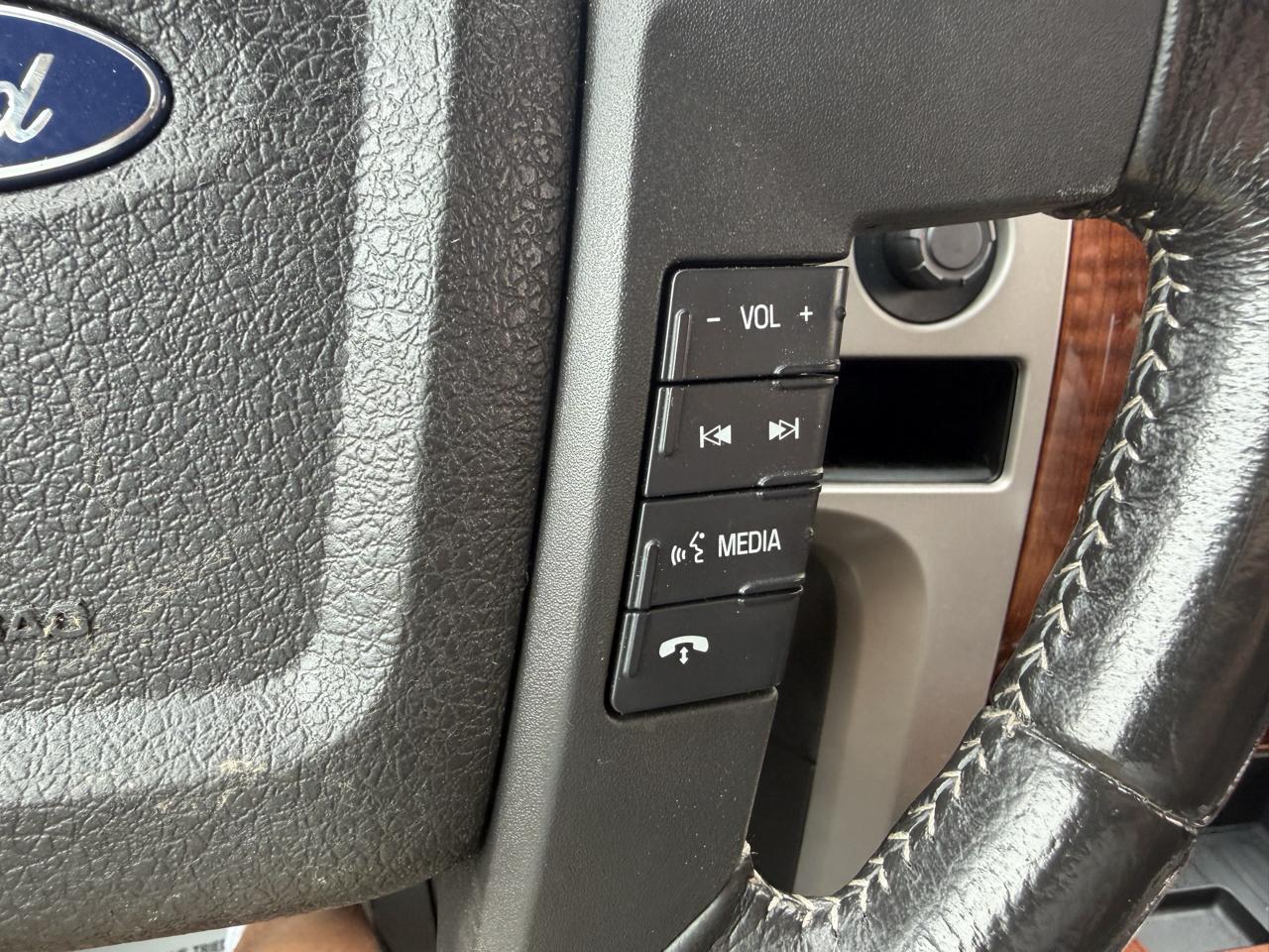 Ford F-150 Lariat SuperCrew 6.5-ft. Bed 4WD 2010