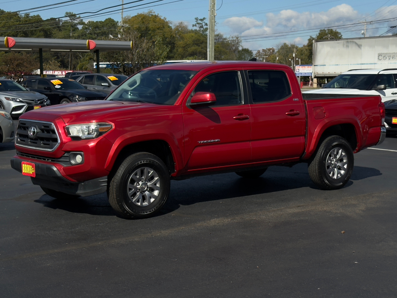 2017 Toyota Tacoma SR5 Double Cab 5' Bed V6 4x2 AT (Natl)
