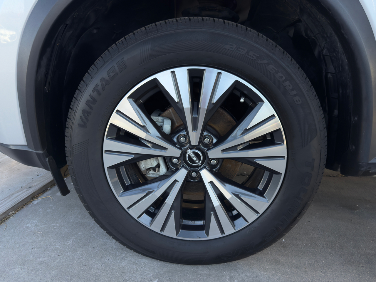 Nissan Rogue FWD SV 2023