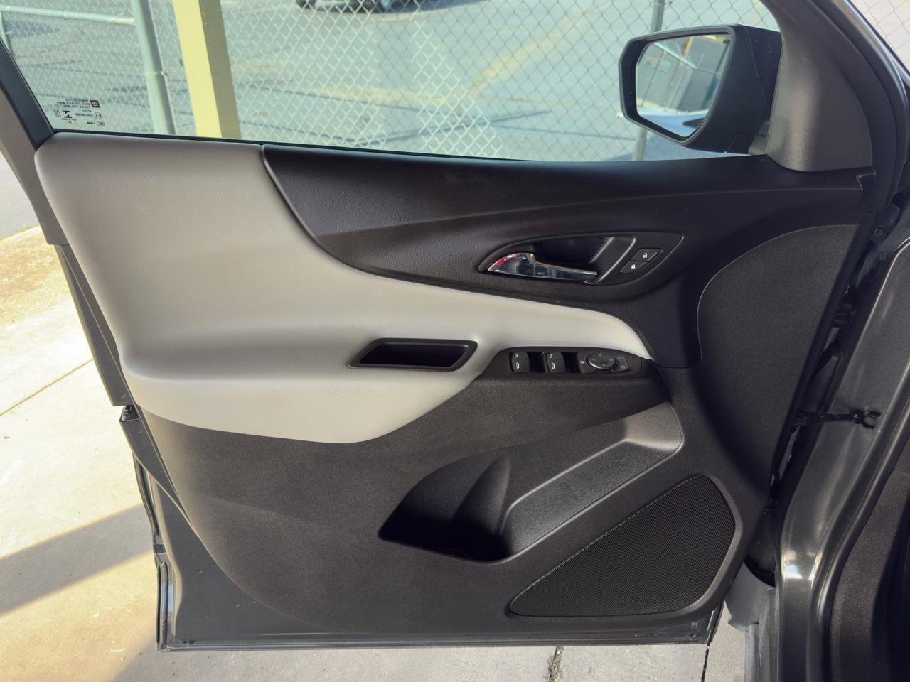 Chevrolet Equinox FWD 4dr LT w/2FL 2021