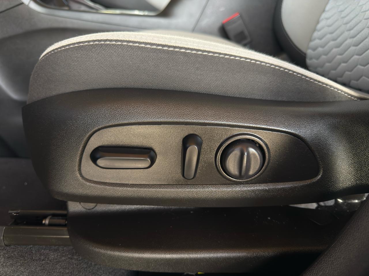 Chevrolet Equinox FWD 4dr LT w/2FL 2021