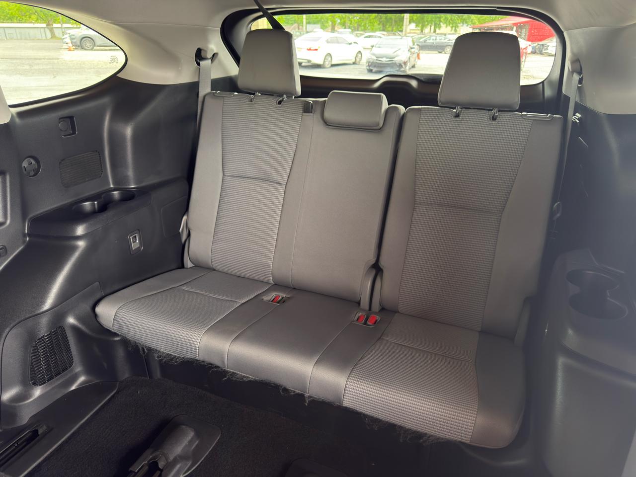 Toyota Highlander LE FWD (Natl) 2022