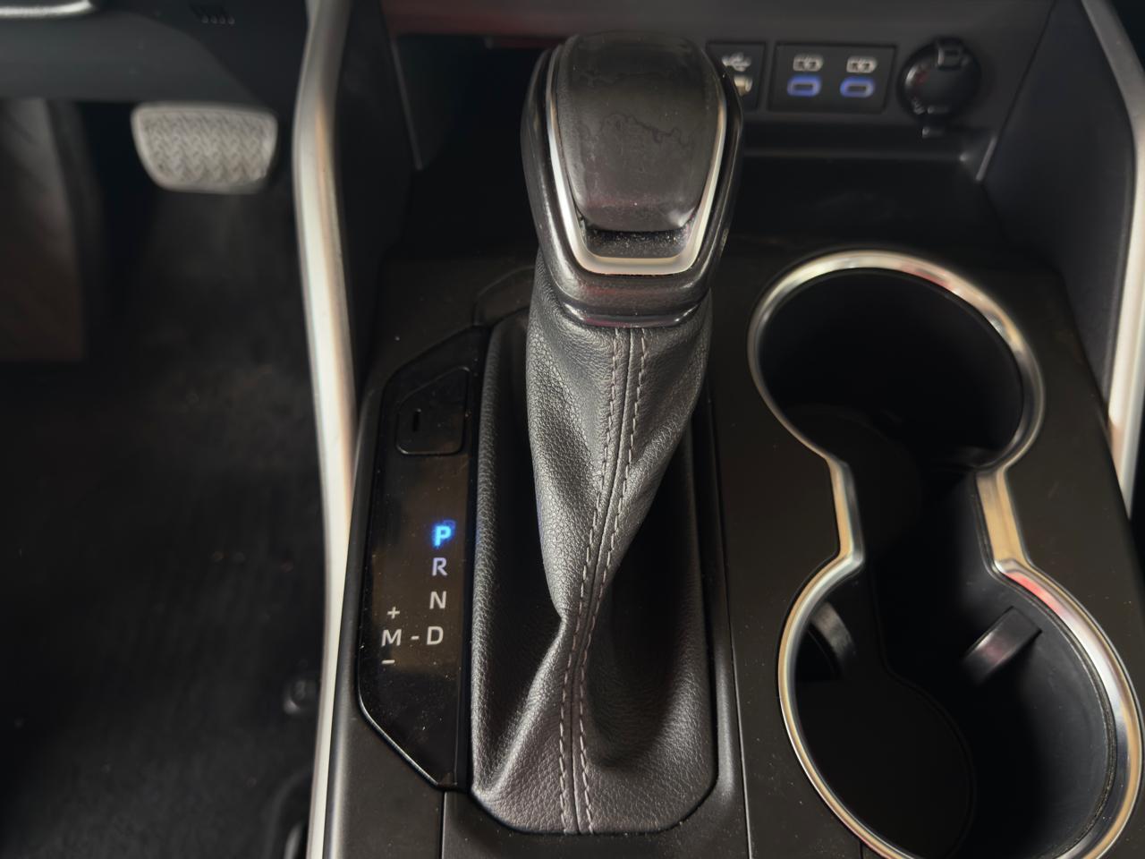 Toyota Highlander LE FWD (Natl) 2022