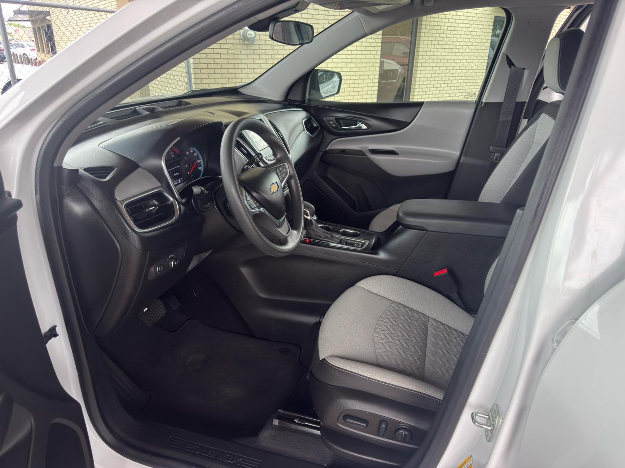 Chevrolet Equinox FWD 4dr LS w/1FL 2022
