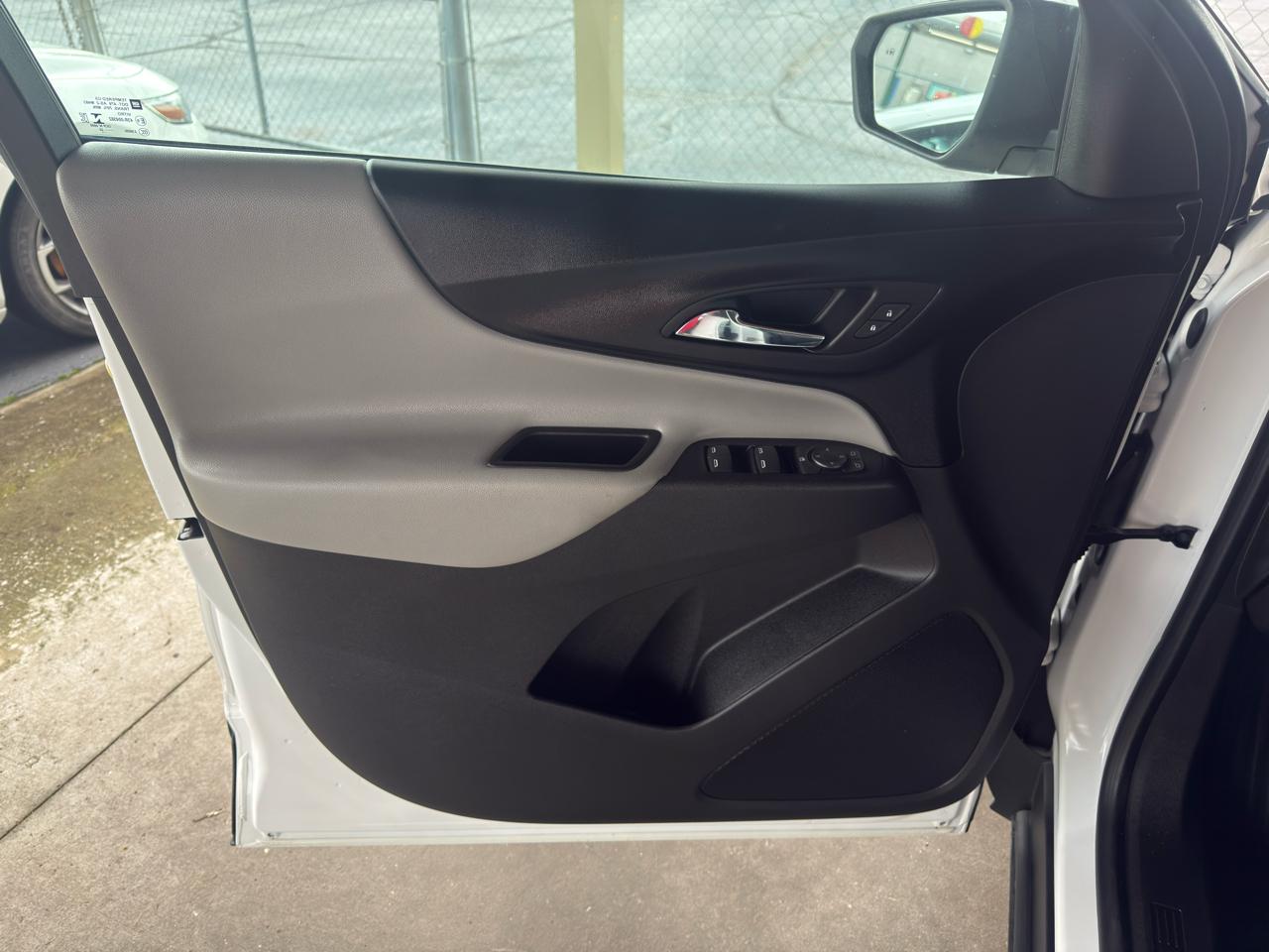 Chevrolet Equinox FWD 4dr LS w/1FL 2022