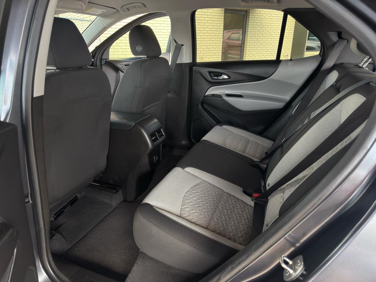 Chevrolet Equinox FWD 4dr LS w/1FL 2022