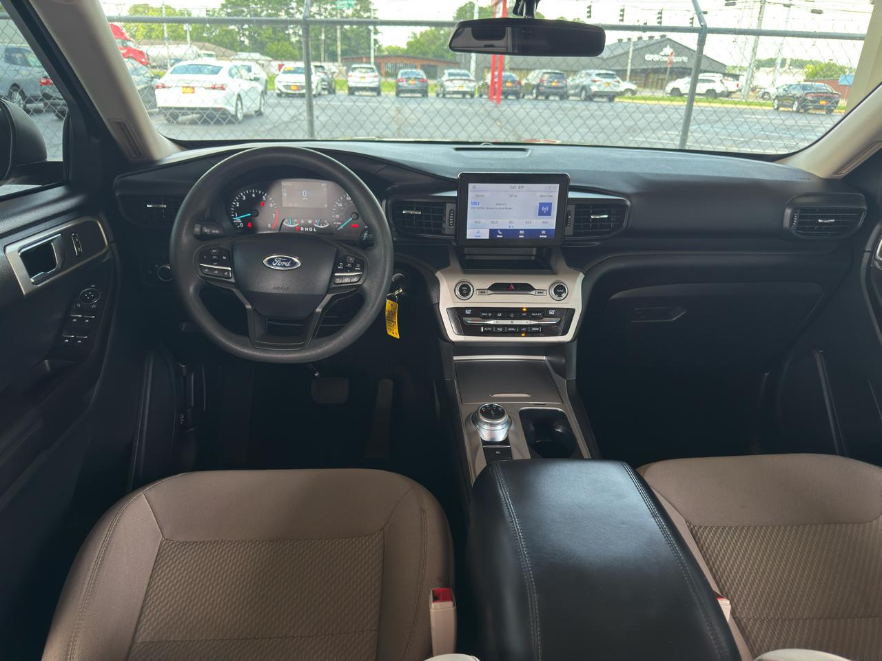 Ford Explorer Base RWD 2021