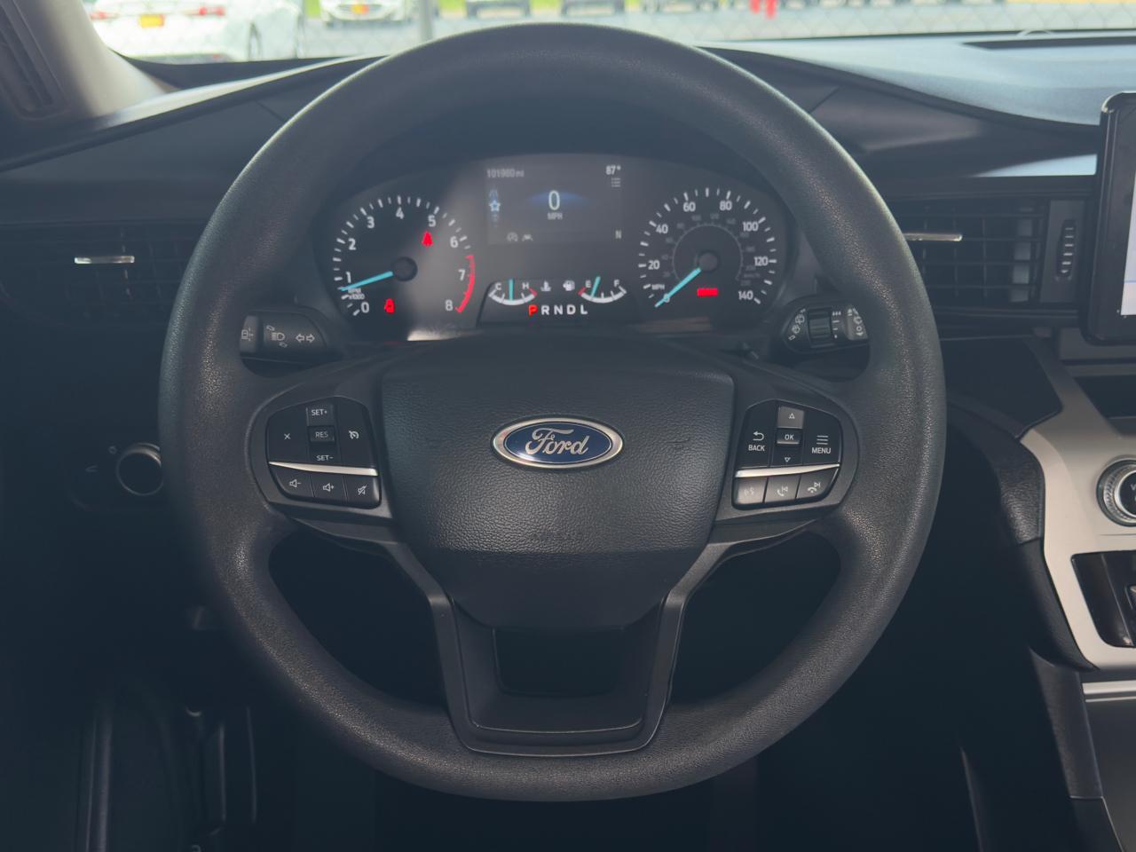 Ford Explorer Base RWD 2021