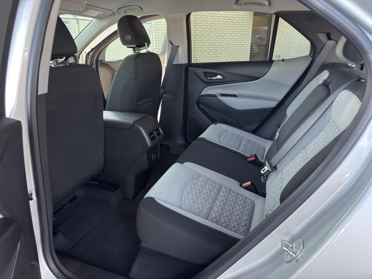 Chevrolet Equinox FWD 4dr LS w/1FL 2022