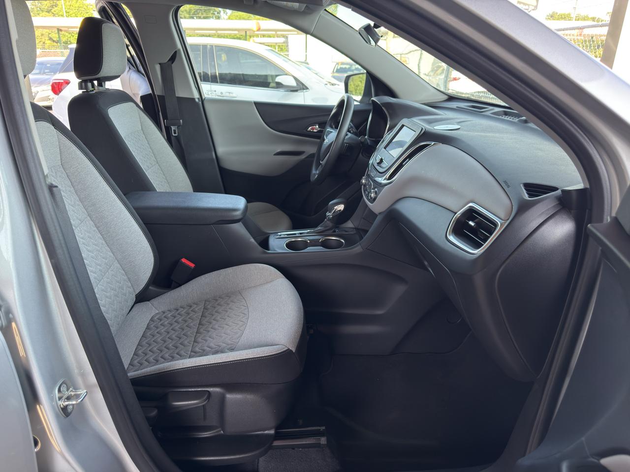 Chevrolet Equinox FWD 4dr LS w/1FL 2022