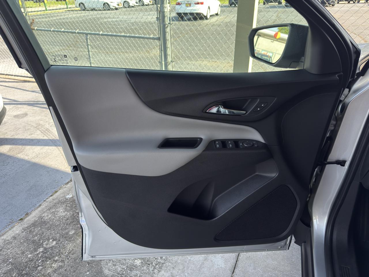 Chevrolet Equinox FWD 4dr LS w/1FL 2022