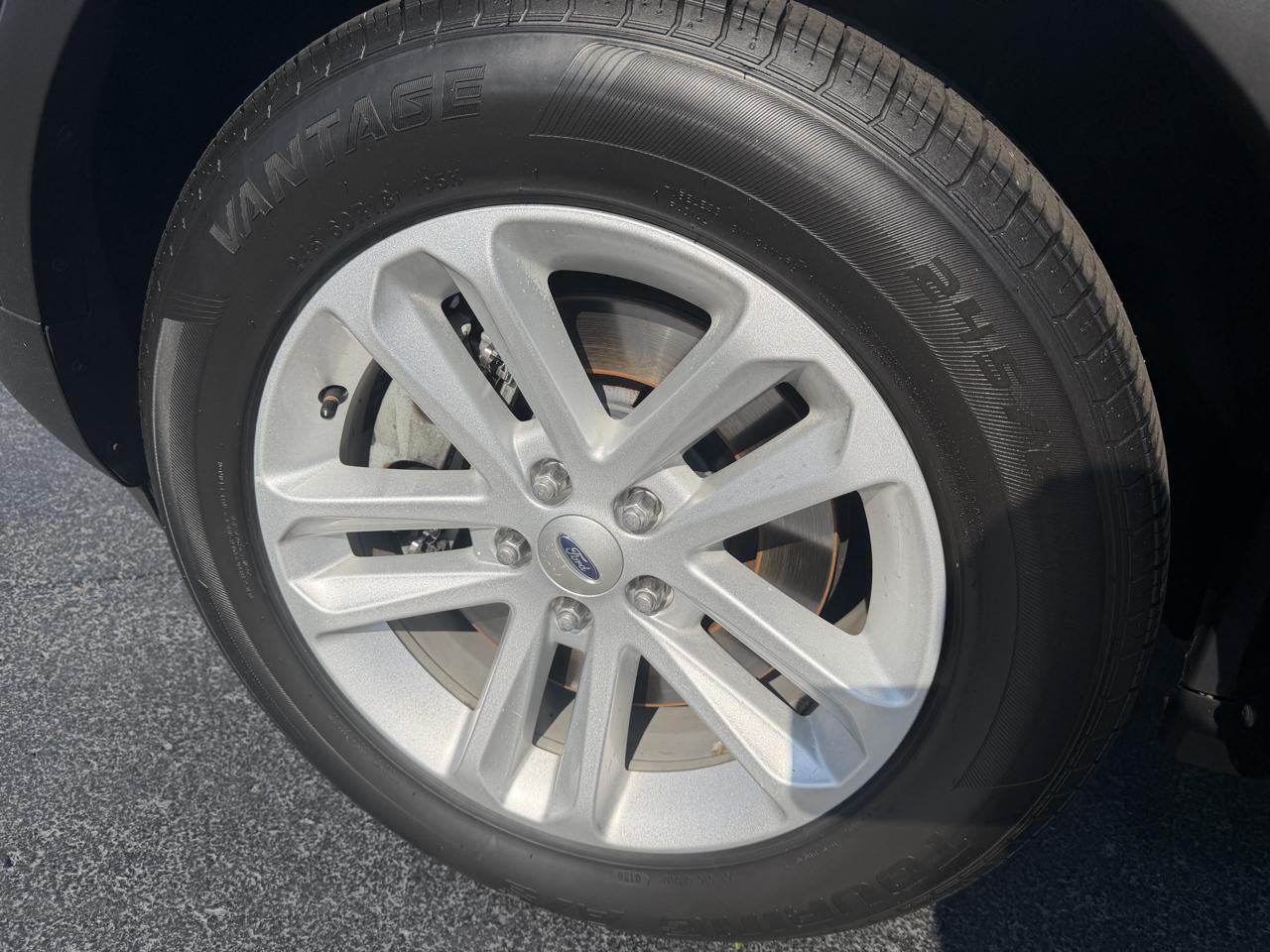 Ford Explorer FWD 4dr XLT 2015