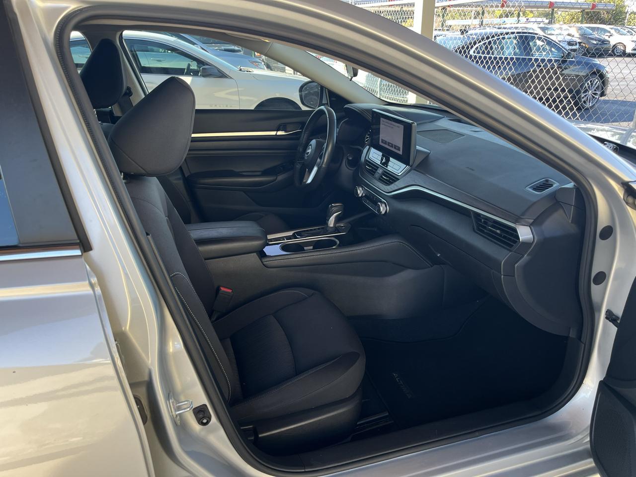 Nissan Altima 2.5 SV Sedan 2023