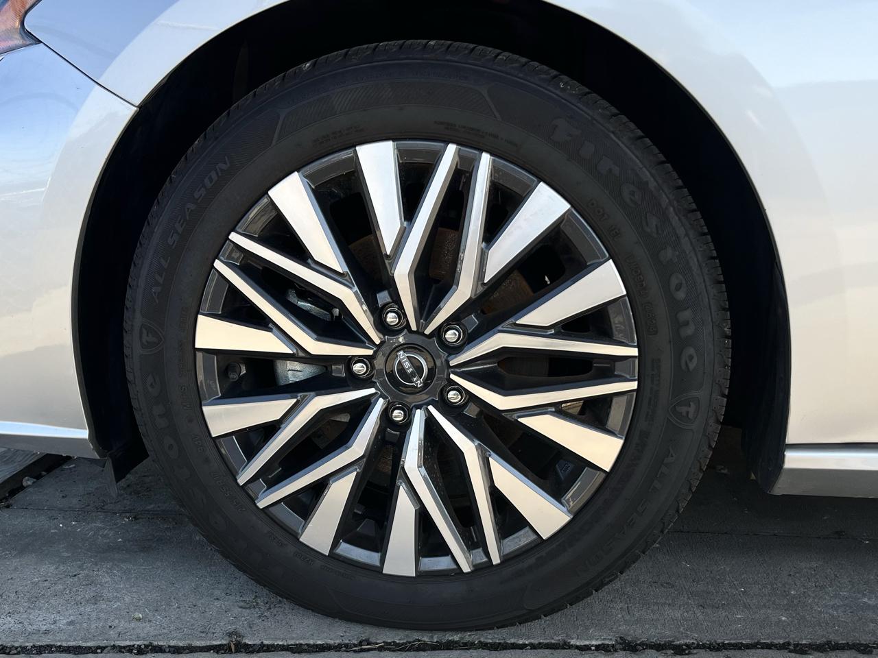 Nissan Altima 2.5 SV Sedan 2023