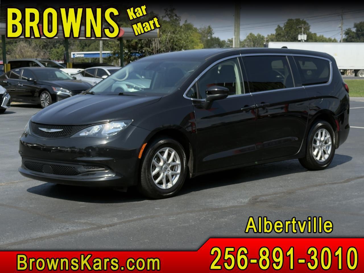 2023 Chrysler Voyager LX FWD