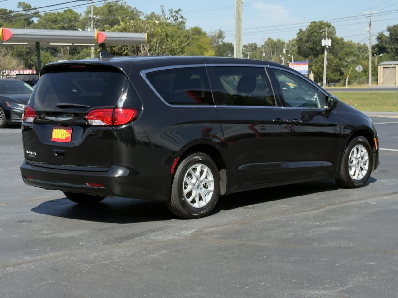Chrysler Voyager LX FWD 2022