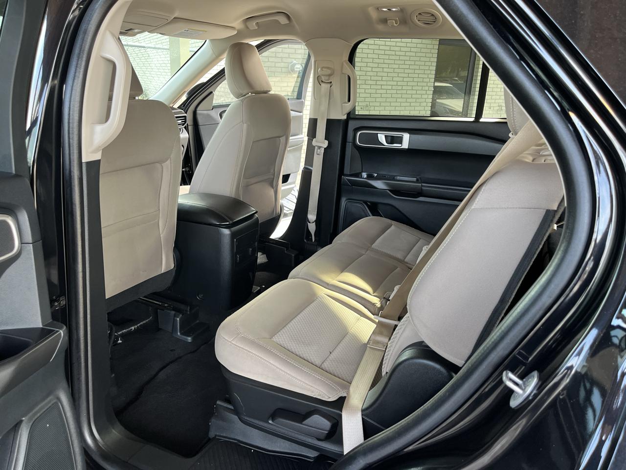 Ford Explorer Base 4WD 2023