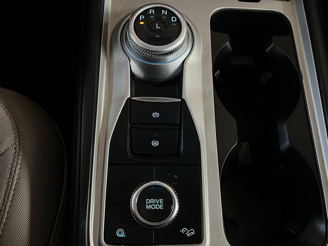Ford Explorer Base 4WD 2023