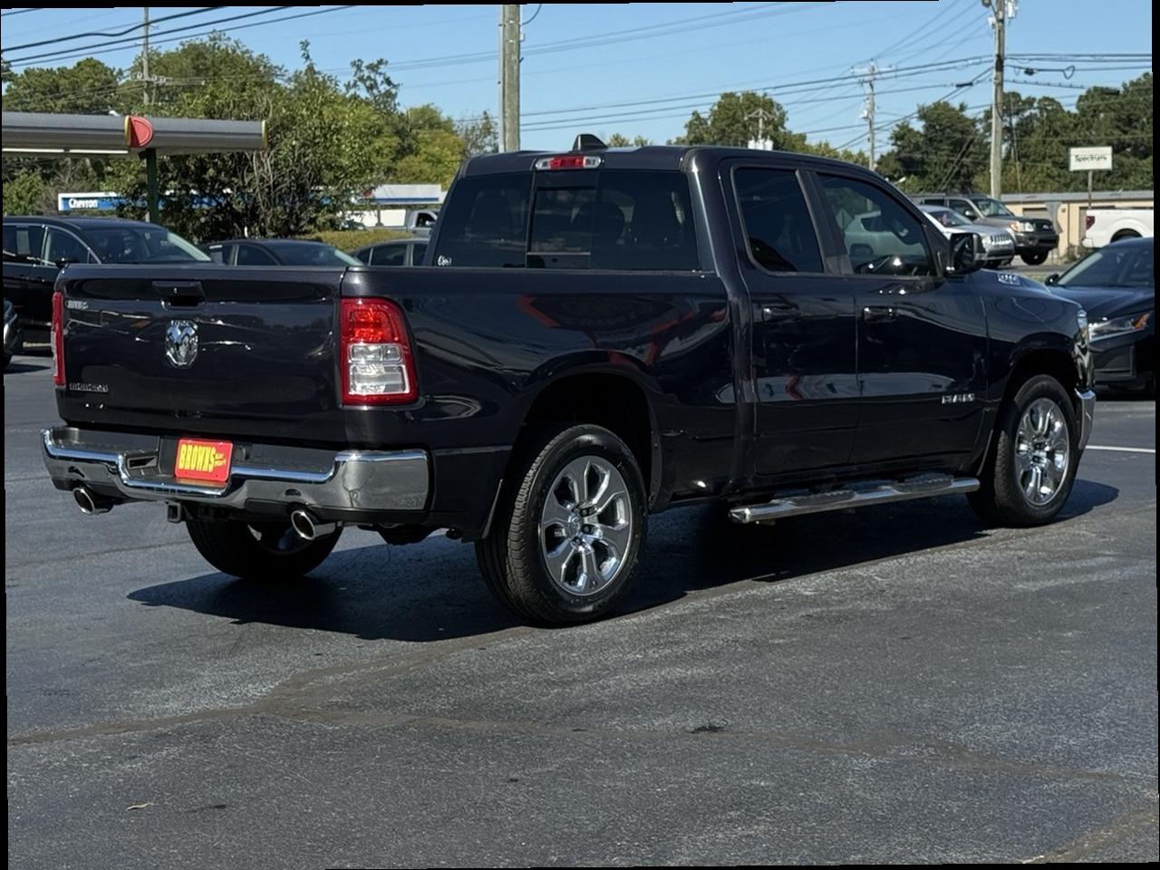 RAM 1500 Big Horn 4x2 Quad Cab 6'4" Box 2021