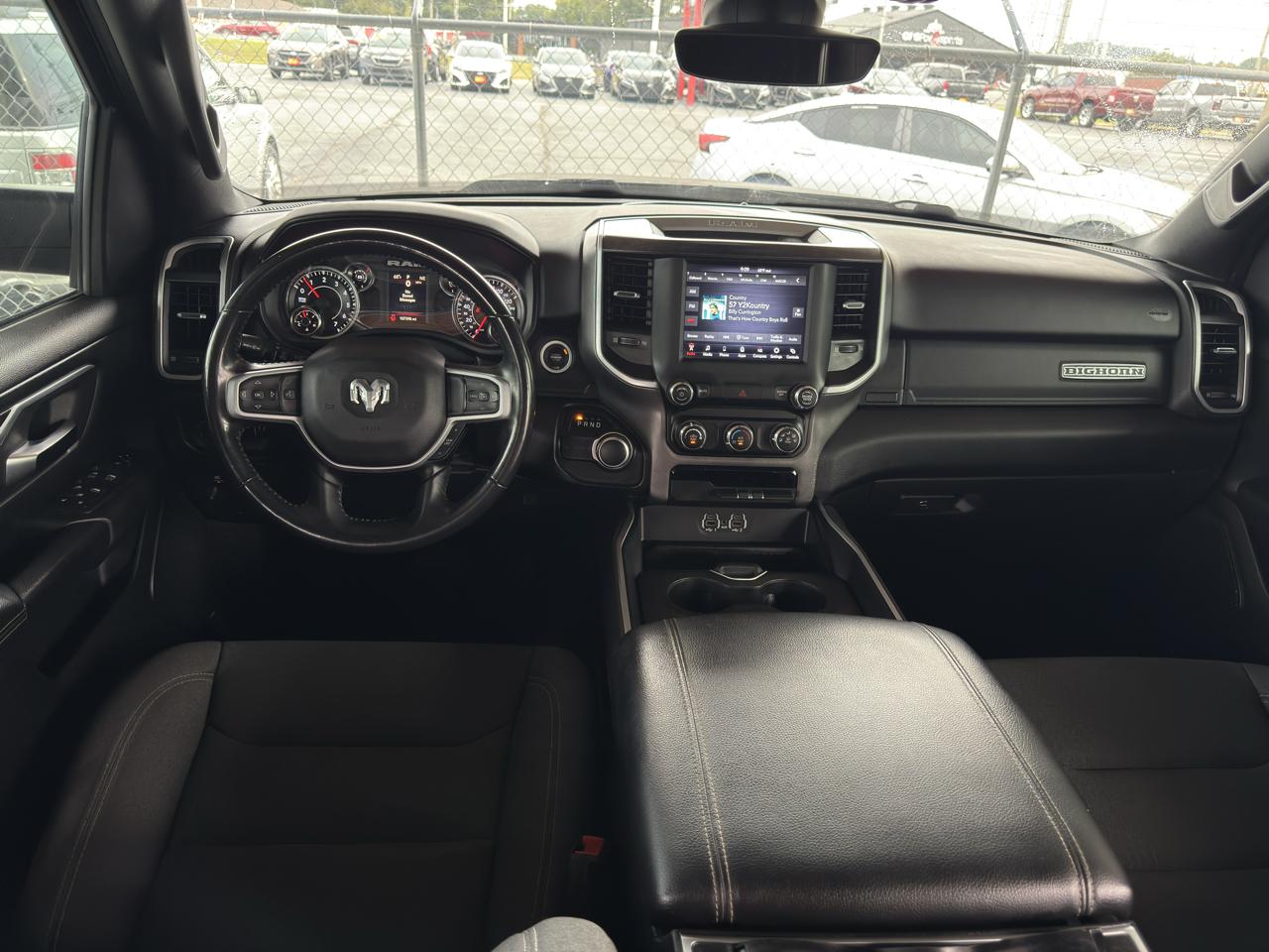 RAM 1500 Big Horn 4x2 Quad Cab 6'4" Box 2021