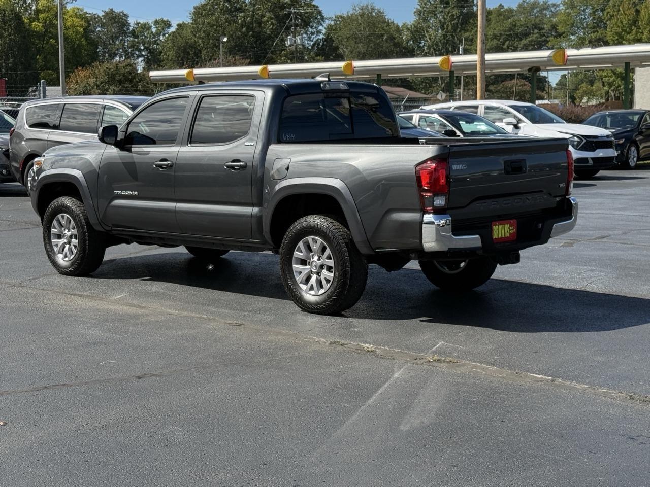Toyota Tacoma 2WD TRD Off Road Double Cab 5' Bed V6 AT (Natl) 2019