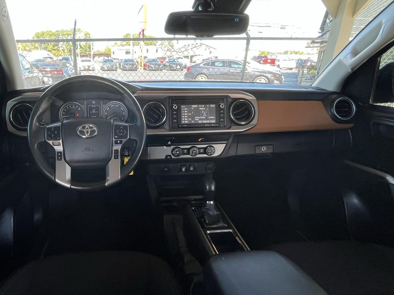 Toyota Tacoma 2WD TRD Off Road Double Cab 5' Bed V6 AT (Natl) 2019