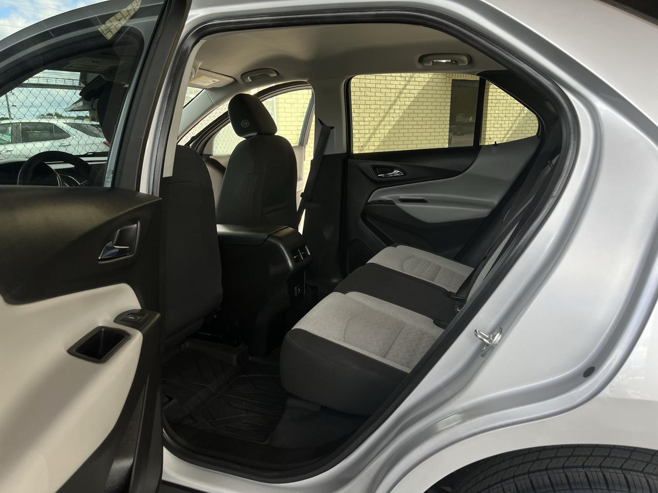 Chevrolet Equinox FWD 4dr LS w/1LS 2022