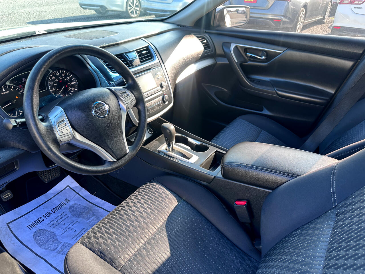 Nissan Altima 4dr Sdn I4 2.5 S 2016 Nissan Altima 4dr Sdn I4 2.5 S 2016