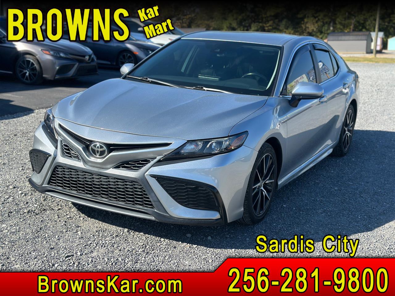 2021 Toyota Camry SE's photo