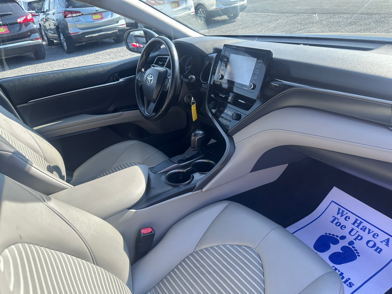 Toyota Camry SE Nightshade Auto (Natl) 2021