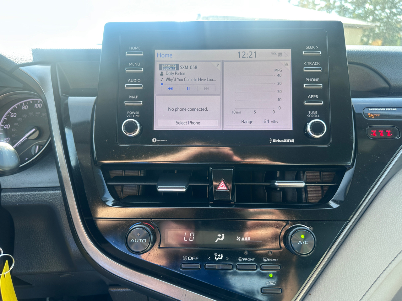 Toyota Camry SE Nightshade Auto (Natl) 2021