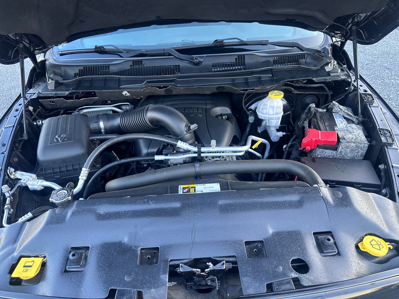 RAM 1500 Classic Express 4x4 Quad Cab 6'4" Box 2019