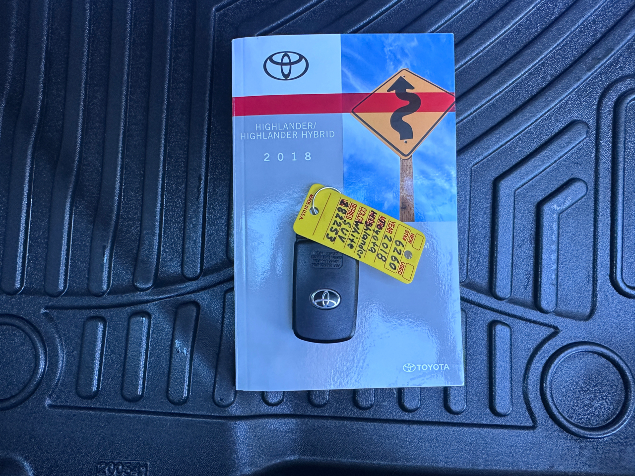 Toyota Highlander Limited V6 FWD (Natl) 2018