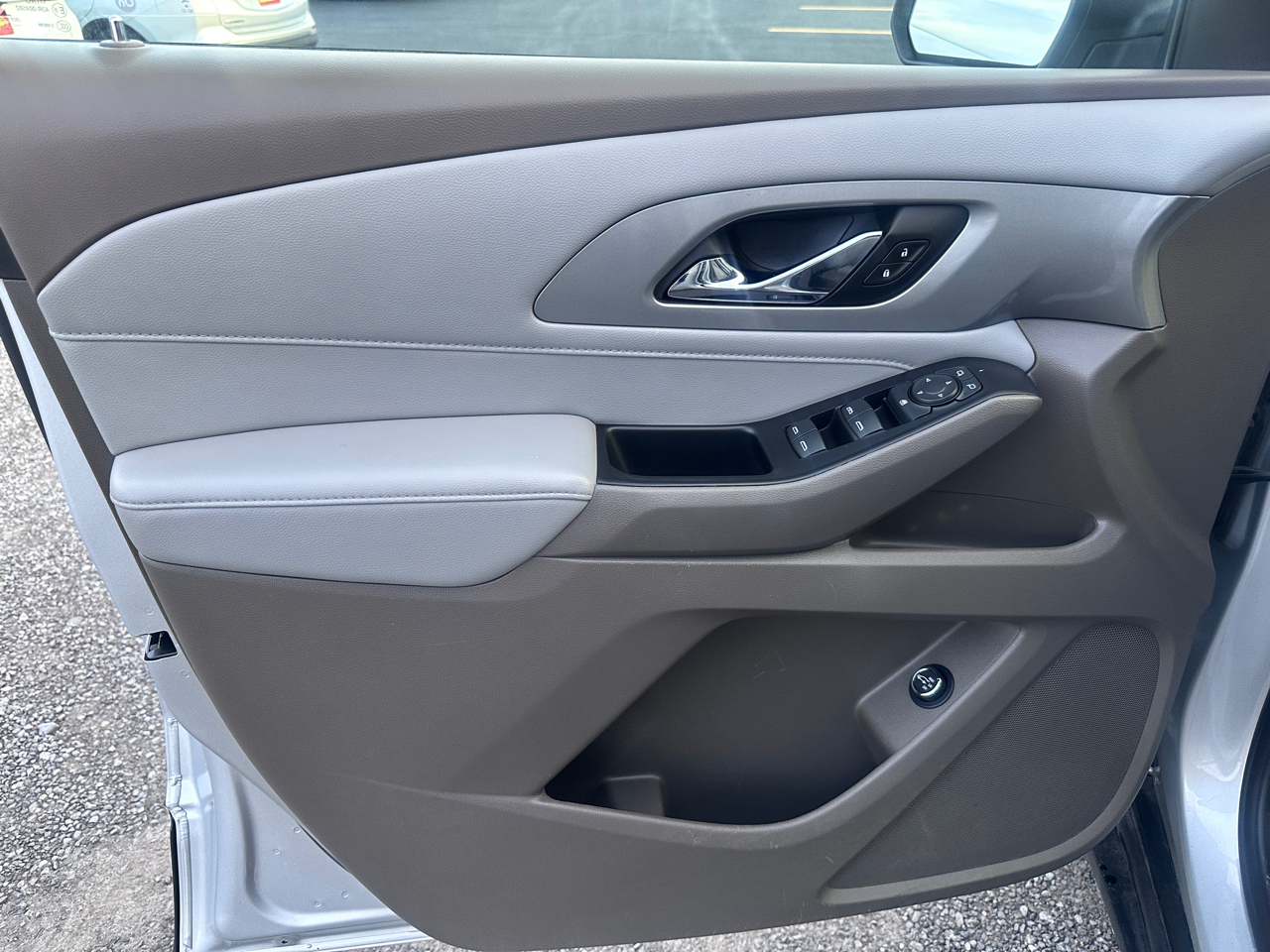 Chevrolet Traverse FWD 4dr LT Leather 2021