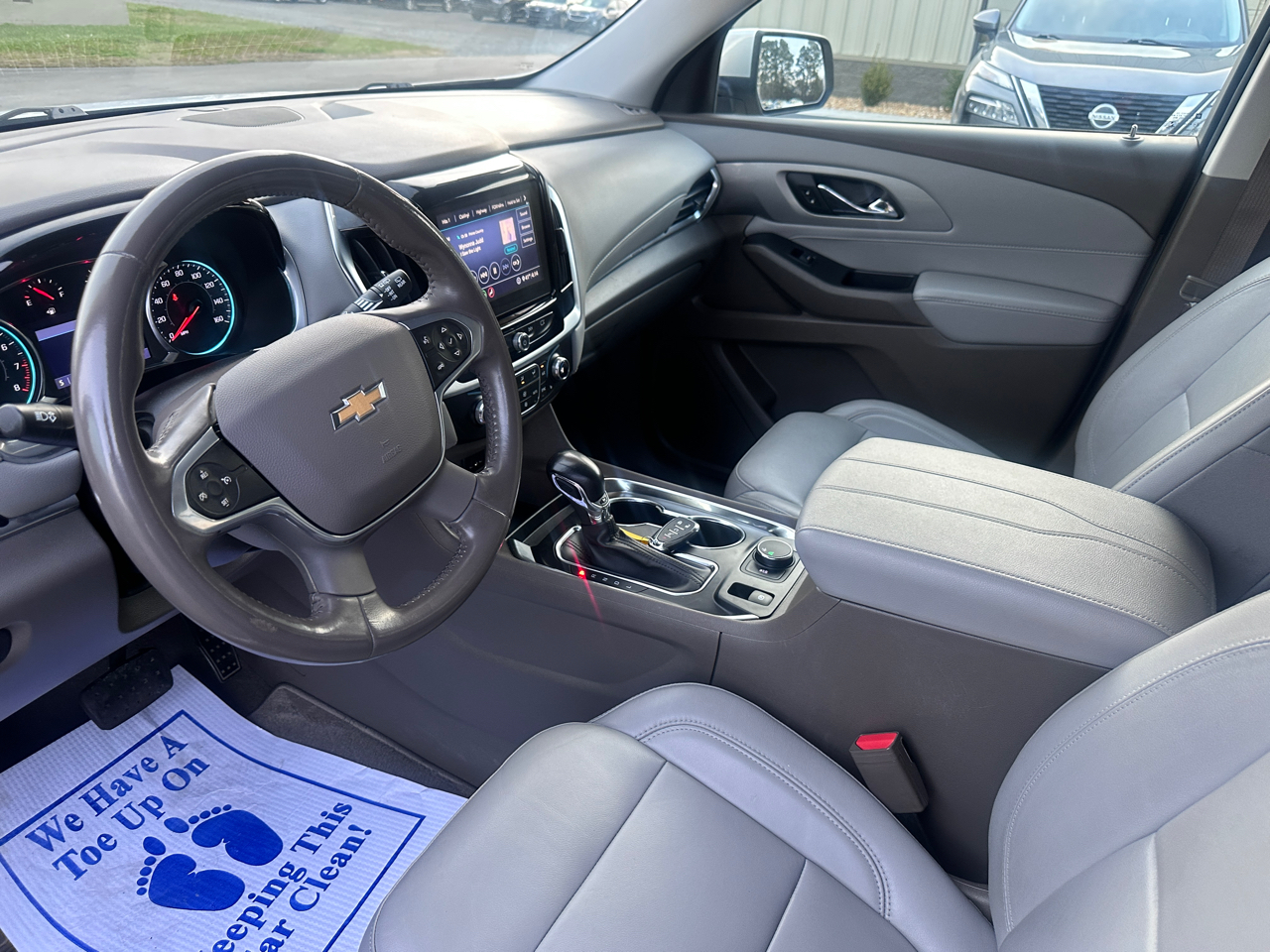 Chevrolet Traverse FWD 4dr LT Leather 2021