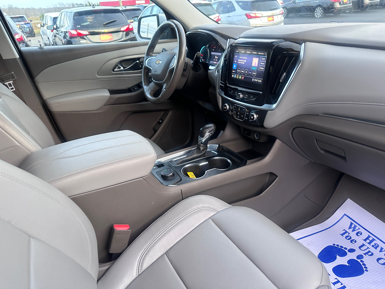 Chevrolet Traverse FWD 4dr LT Leather 2021