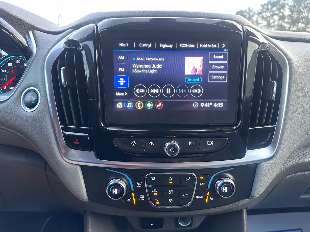 Chevrolet Traverse FWD 4dr LT Leather 2021