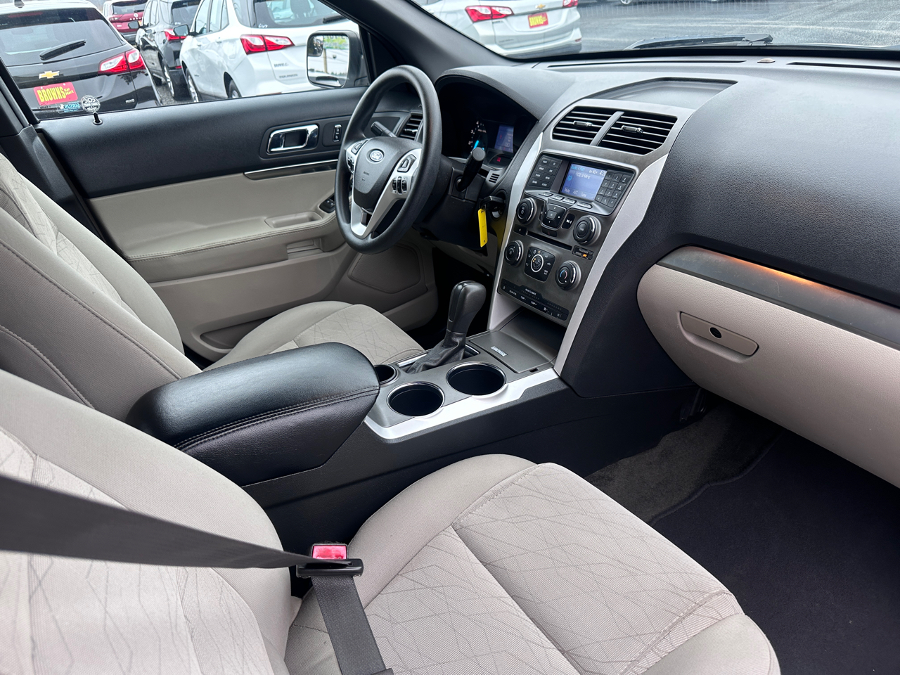 Ford Explorer FWD 4dr Base 2014