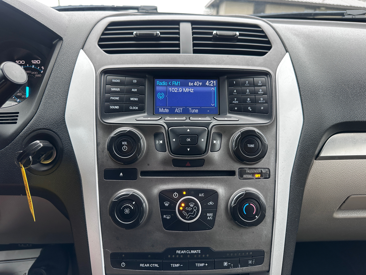 Ford Explorer FWD 4dr Base 2014