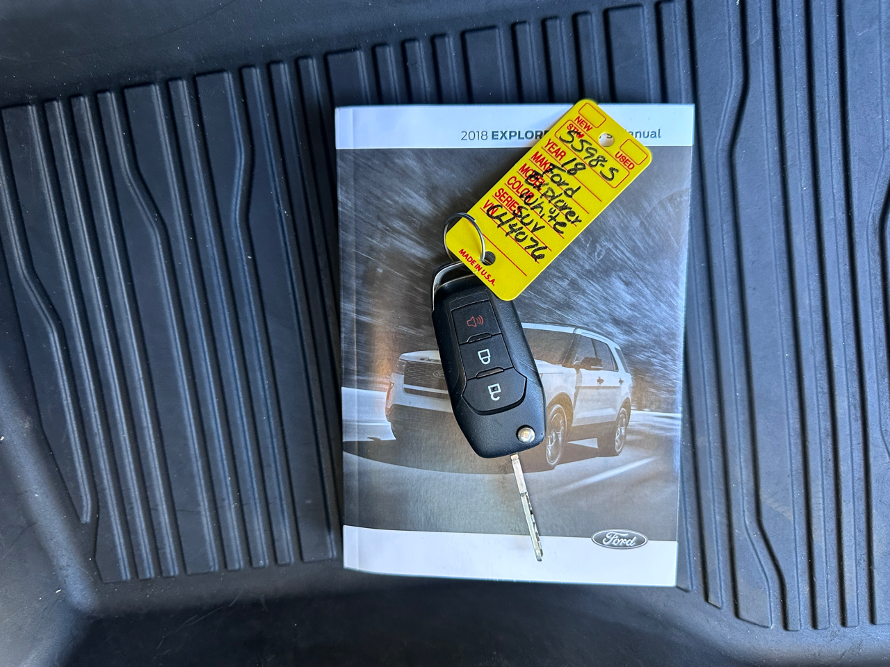 Ford Explorer Base 4WD 2018